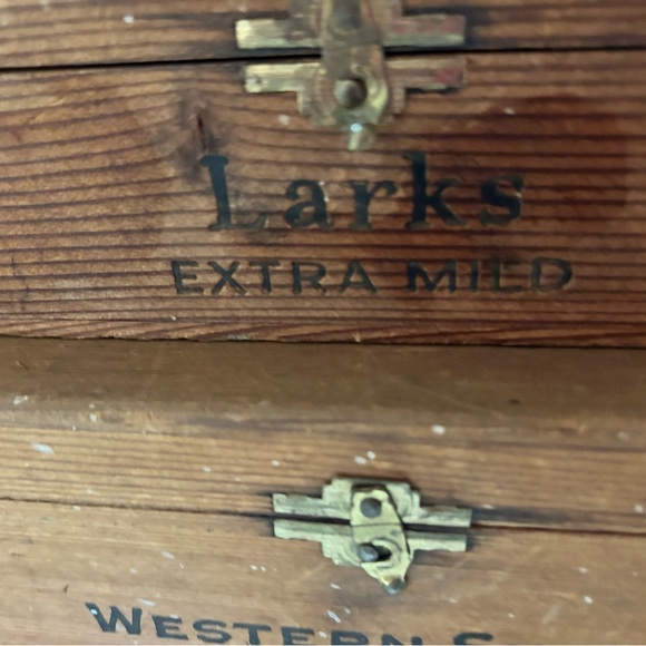 Vintage Cigar boxes. - Picture 8 of 12
